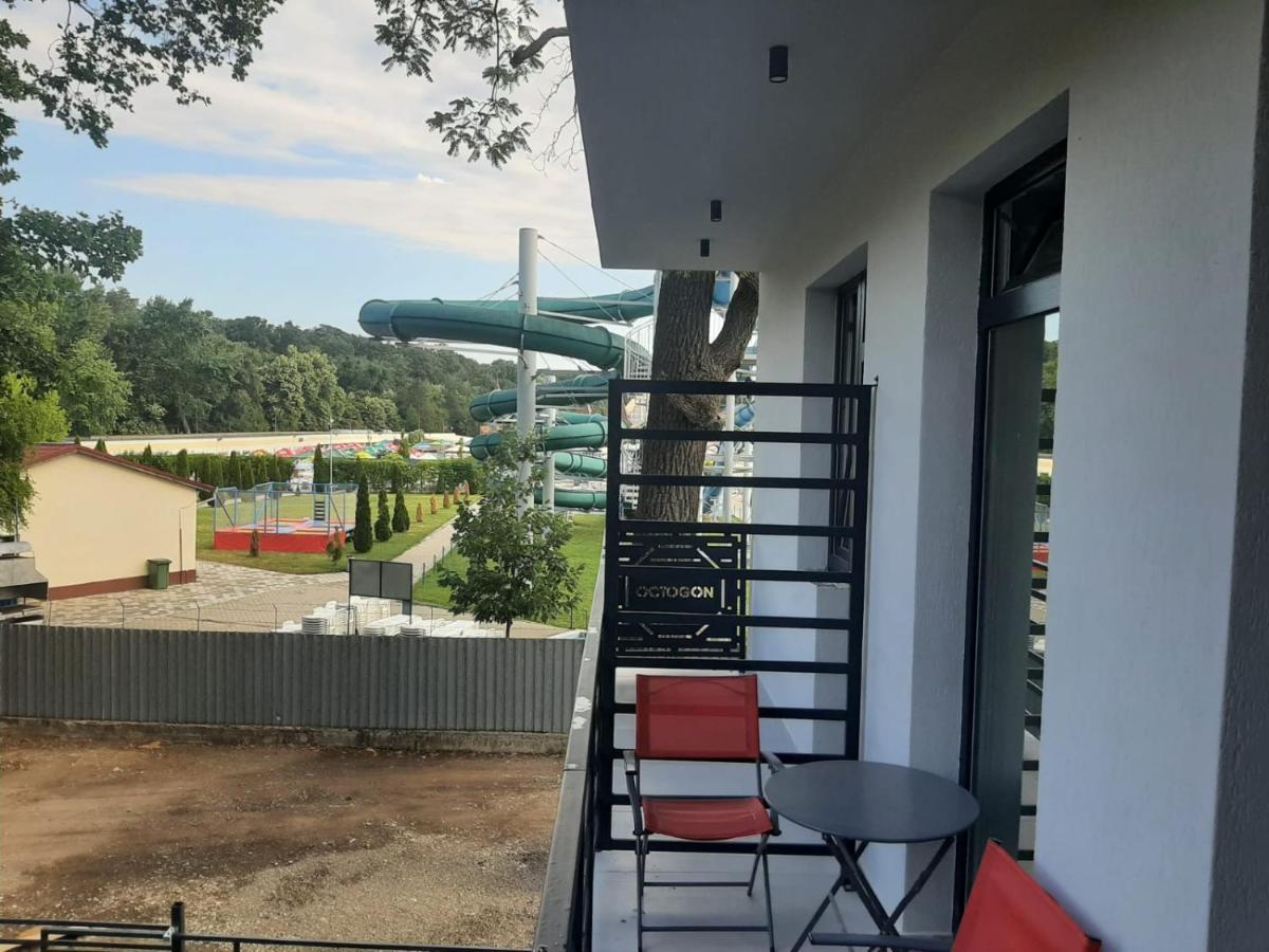 Octogon Hotel Băile Felix Екстериор снимка